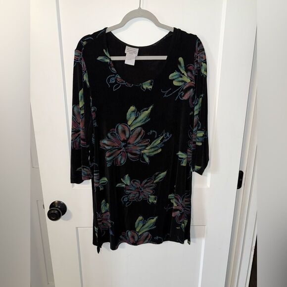 Casual Black and Green Scoop Neck Dress with Dolman Sleeves - Picture 1 of 5